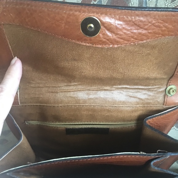 Vintage Tano Leather Crossbody Pocketbook - Picture 7 of 8